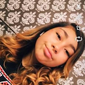 Meet your Posher, Nayeli